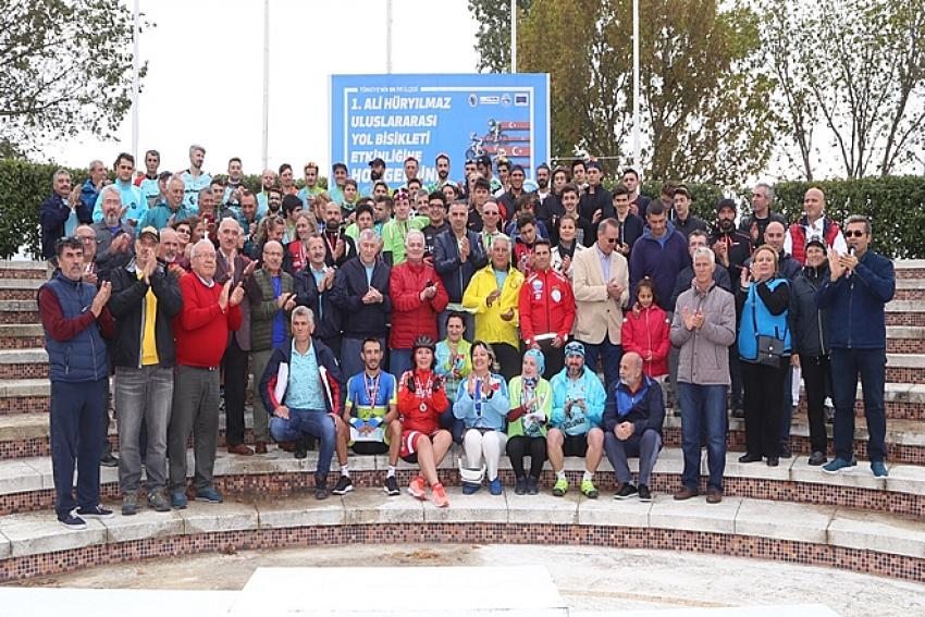 Pedallar Ali Hüryılmaz İçin Çevrildi