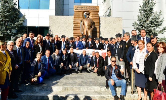 Kıbrıs Gazileri 43 Yıl Sonra Şehit Arkadaşlarını Ziyaret Edecek