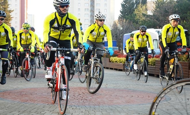 Bisikletçilerin İstanbul`daki İlk Durak Yeri Beylikdüzü Oluyor