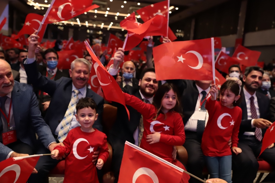 En genç Liderden Gençlere Dikkat Çekici Çağrı