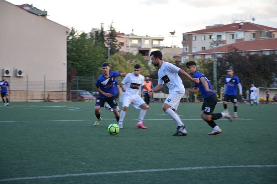 Hazırlık Maçı: Sefaköy Kartalspor: 2 - Yücepor: 3