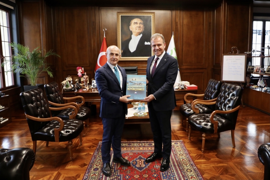 Seçer ve Böcek’ten Başkan Akgün’e taziye ziyareti