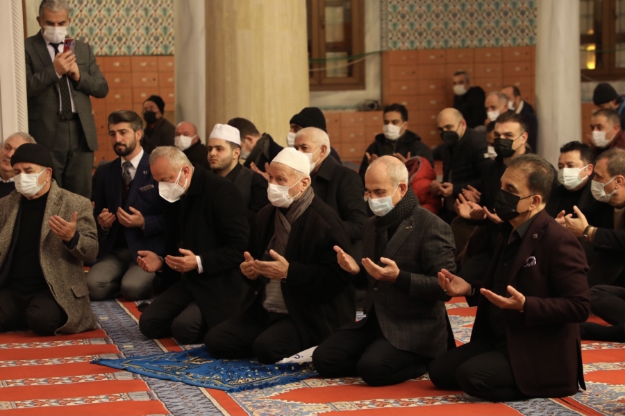 Başkan Akgün, Kuba Camii’nde Mevlid-i Şerif okuttu