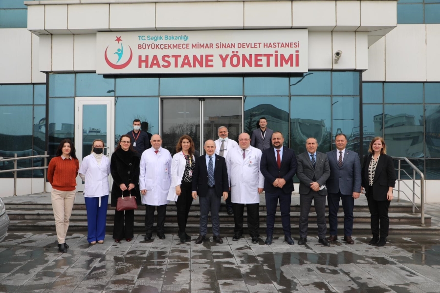 Başkan Akgün, Doktor ve Sağlık Çalışanlarının Tıp Bayramı’nı Kutladı