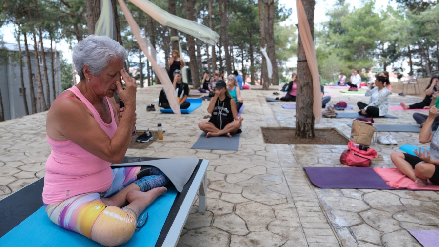 Büyükçekmeceli kadınlar Dünya Yoga Günü’nde buluştu