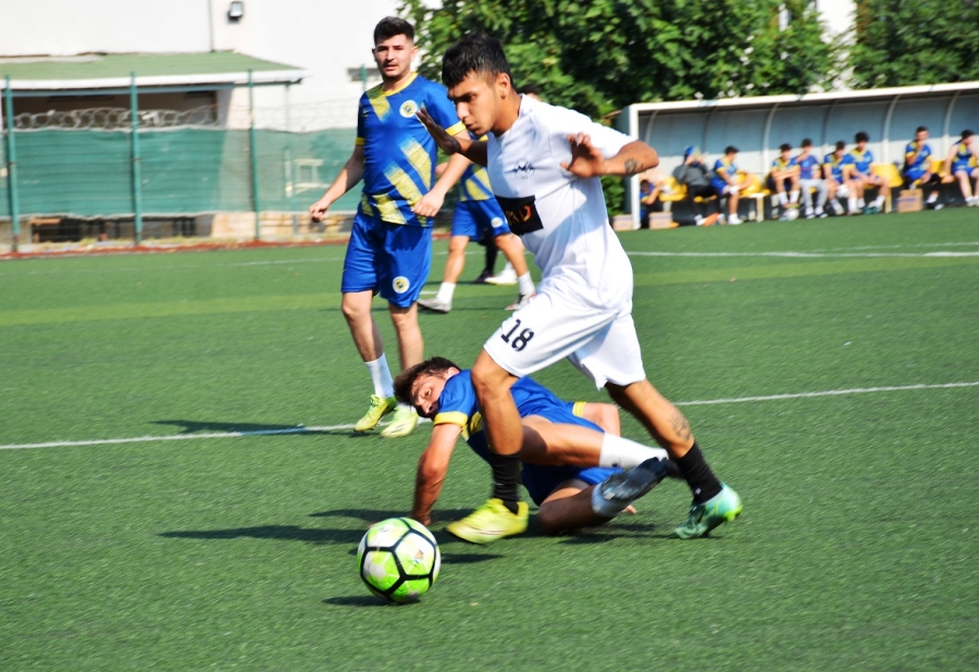 Sefaköy Kartalspor, Hazırlık Maçında 5 Attı