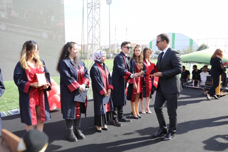 BAŞKAN YILMAZ ÖĞRENCİLERE SESLENDİ: “ASLA PES ETMEYİN”