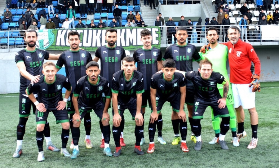 Küçükçekmecespor , evinde kazandı! Liderliğe oturdu