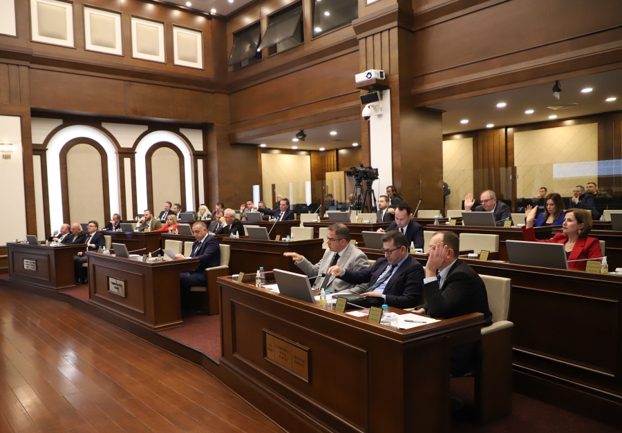 “Çocuklarımızın geleceğini ilgilendiren bu alanlara dokunmayın”