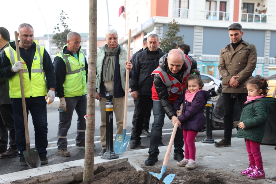 2023 yılına Manolya ve Ginkgo ağacı dikerek girdiler