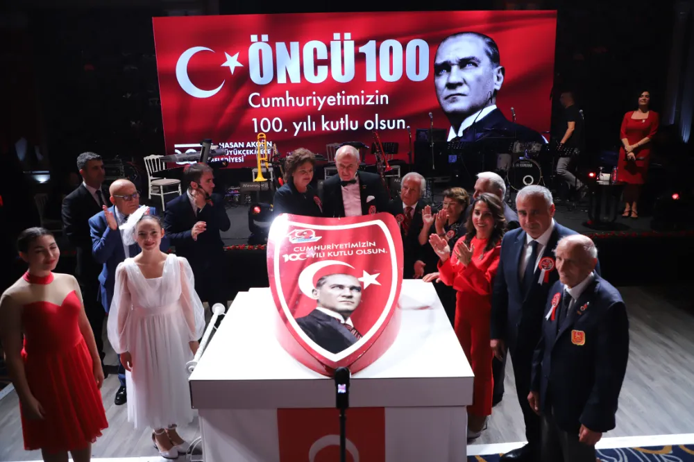 100’üncü yıl coşkusu Cumhuriyet Balosu’nda zirve yaptı