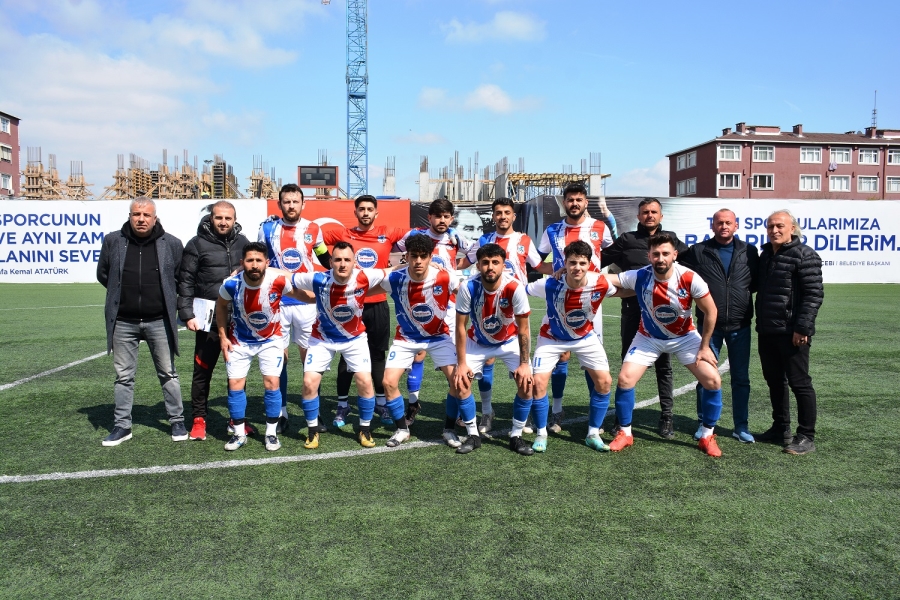  9 Gollü maçın galibi İstanbul Balkanspor