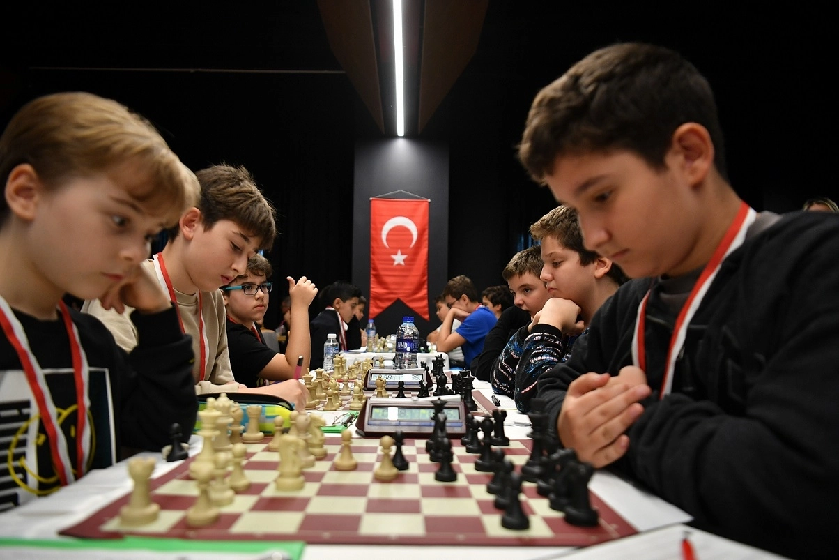 Beylikdüzü’nde 29 Ekim’e özel satranç turnuvası