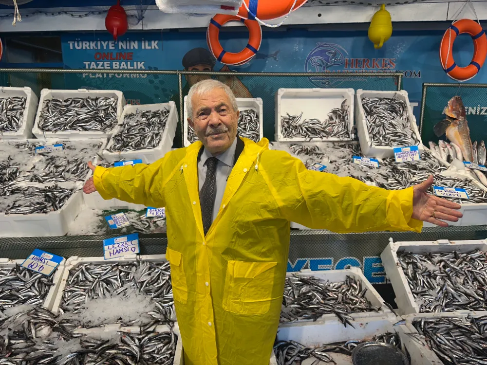 HAMSİ FİYATLARI DİBE İNDİ