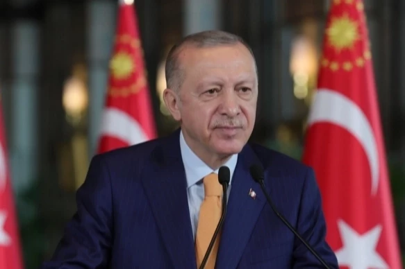 Cmuhurbaşkanı Erdoğan: Şehitlerimizin aziz hatıralarını hürmetle yâd edeceğiz