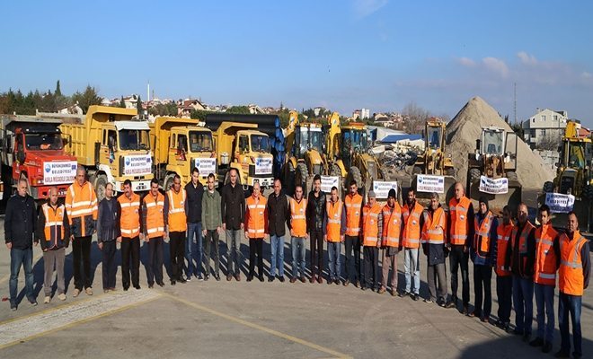 Büyükçekmece Belediyesi mevsimin ilk kar yağışına hazır