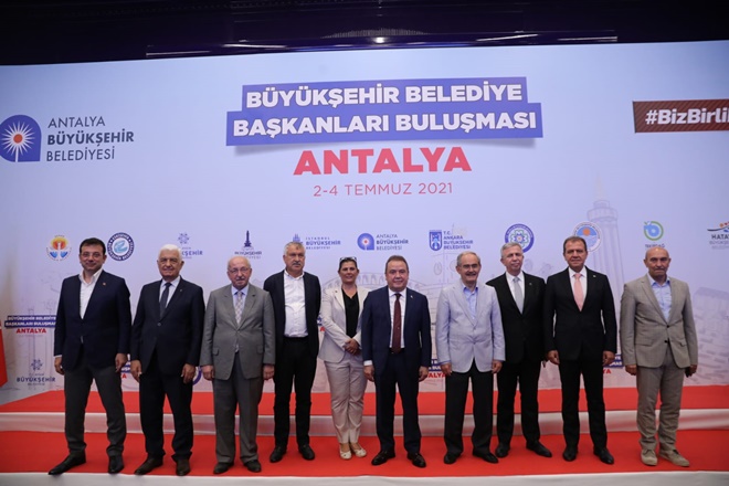 ON BİR BÜYÜKŞEHİR BELEDİYE BAŞKANINDAN ORTAK AÇIKLAMA