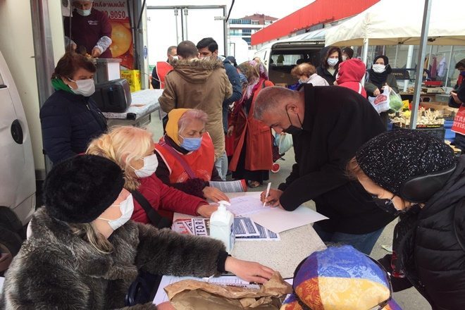 VATAN PARTİSİ İMZA KAMPANYASINA YOĞUN İLGİ VAR