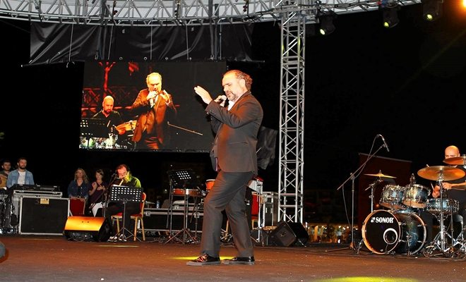 Beylikdüzü Ramazana Hakan Aysev İle Veda Etti