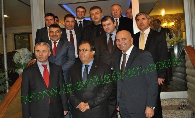 AHMET HACIOĞLU`NA VEDA YEMEĞİ