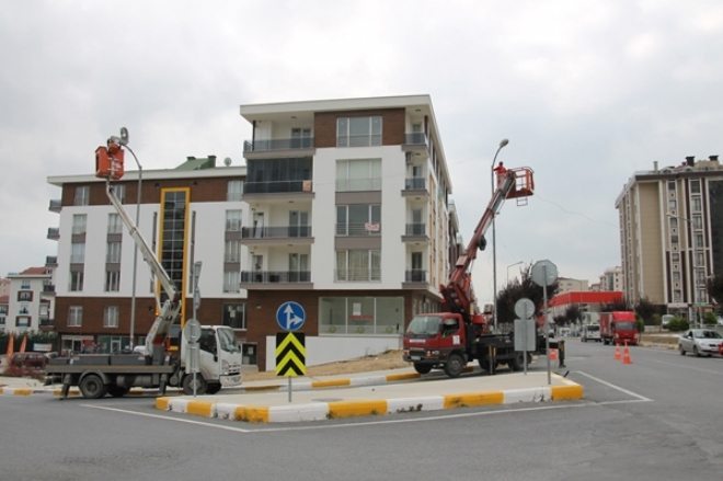 BEYLİKDÜZÜ AYDINLANIYOR