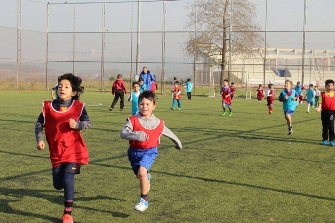 Büyükçekmece  geleceğin futbol yıldızlarını seçiyor   