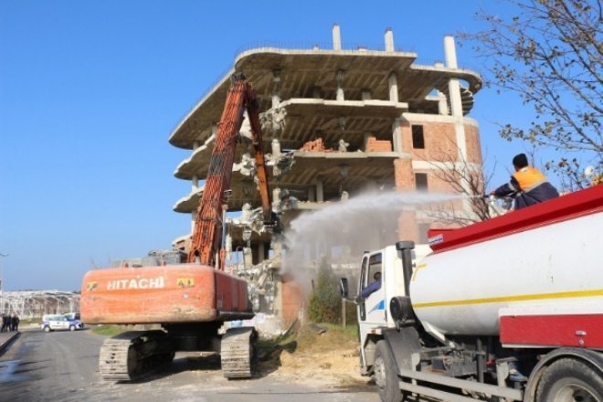 Büyükçekmece Belediyesi kaçak yapıların peşini bırakmadı