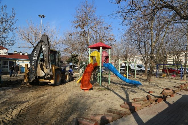 Büyükçekmece`nin parkları yenileniyor!