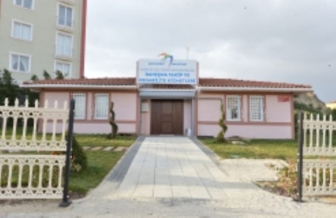 MADDE BAĞIMLILARINA MERKEZDE SABIR VE GÜVEN AŞILANIYOR