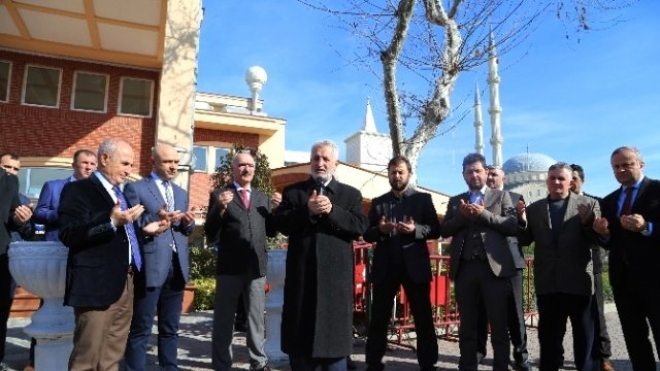 B.Çekmece`den Bayırbucak`a Yardım Eli