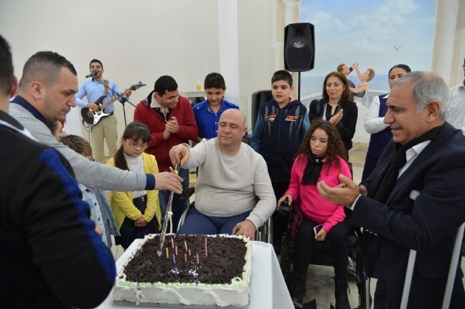 ENGELLİ VE YAŞLILAR HEP BİRLİKTE EĞLENDİ