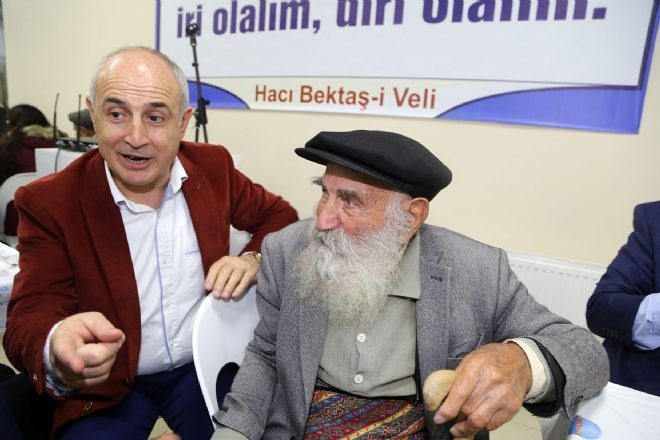 Her zaman aranızda gönülden bulunuyorum