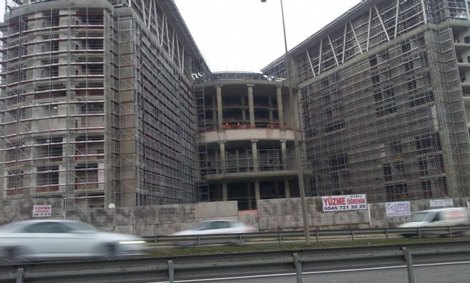 Akgün Devlet Hastanesi`nin izin belgesini imzaladı
