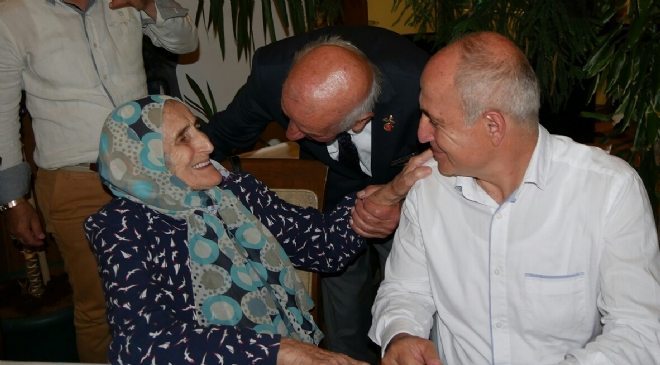 Başkan Akgün, şehit ailelerini iftarda ağırladı