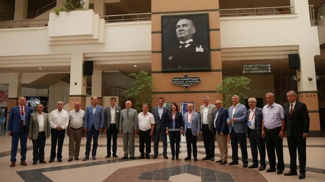 CHP`li Başkanlar  Darbeye şiddetle karşıyız 