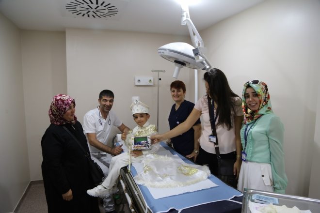 B.Çekmece`de 200 Çocuk Sünnet Oldu