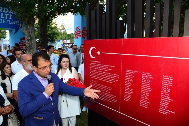 15 TEMMUZUN ŞEHİTLERİ BEYLİKDÜZÜNDE ANILIYOR