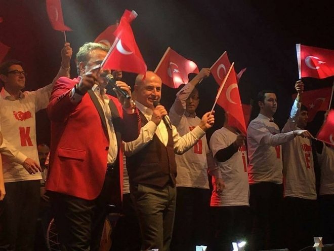 BÜYÜKÇEKMECE BELEDİYE PERSONELİ YILSONU YEMEĞİNDE BULUŞTU