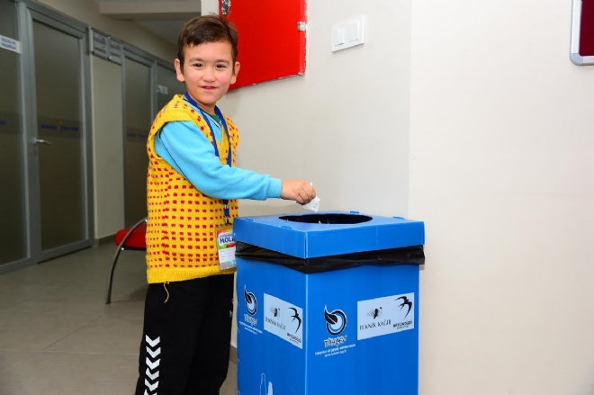 BEYLİKDÜZÜ`NDE TONLARCA ATIK TOPLANDI