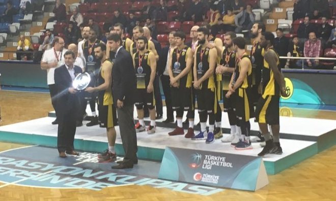 BEYLİKDÜZÜ BASKET TAKIMINA GÜMÜŞ MADALYA