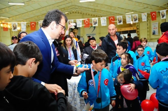 Minikler Turnuvası Buz Hokeyi Ligi Beylikdüzü`nde Sona Erdi