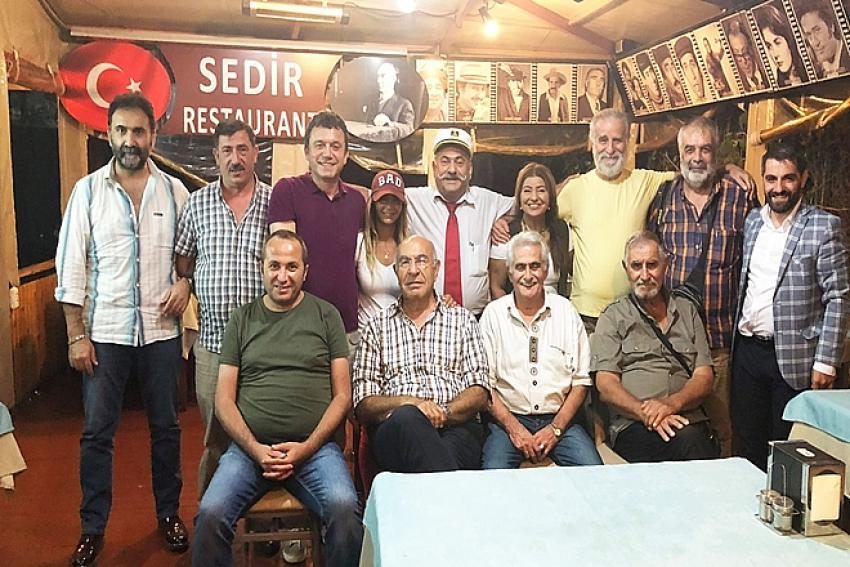 Yeşilçam Emekçileri Sedir Restaurant`ta Yorgunluk Attı