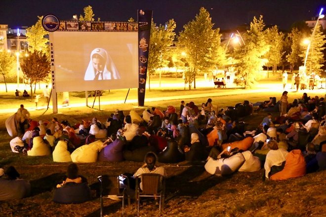 Büyükçekmece`de Haftanın 7 günü Sinema Keyfi