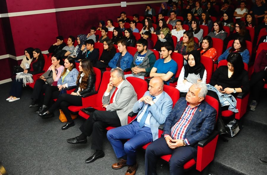Mesleklerin Geleceği Beylikdüzü`nde Konuşuldu