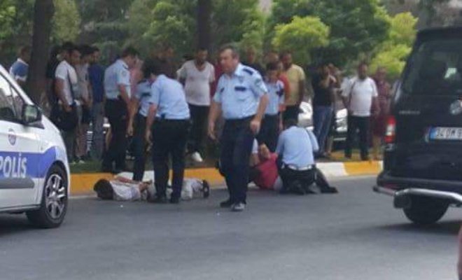 Polis Aracı Lastiklerine Ateş Ederek Durdurabildi