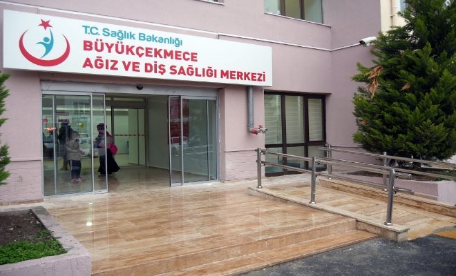 Büyükçekmece`de Cadde ve Yollar Yenileniyor