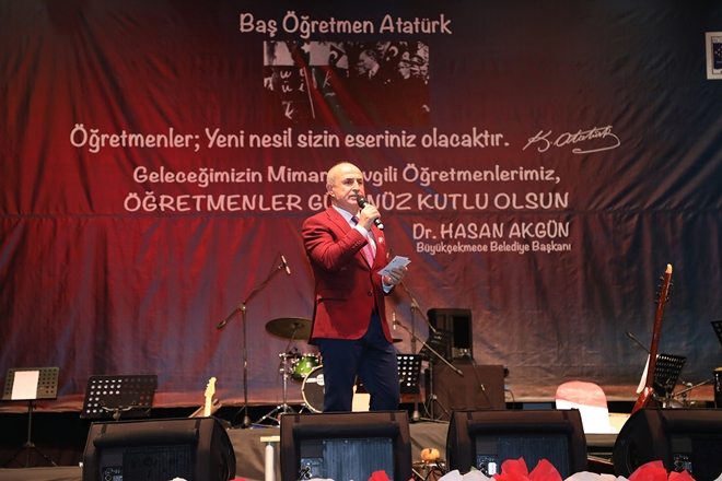 Başkan Akgün`den Binlerce Öğretmen İçin Balo 