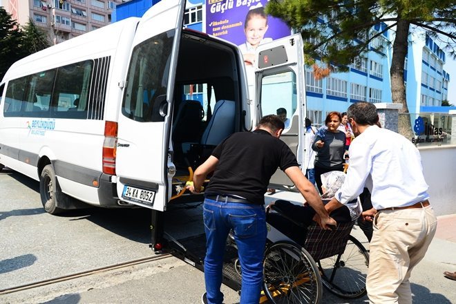 Seçimlerde Beylikdüzü`nde Engelliler İçin Servis