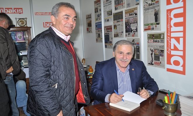 Milletvekili Çelebi de TUYAP`ta Kitap İmzaladı