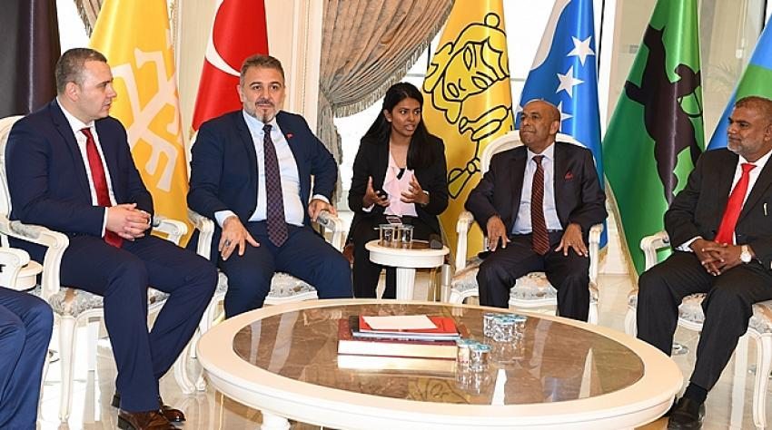 Esenyurt Belediyesi Sri Lanka Belediyesi`ne Işık Olacak